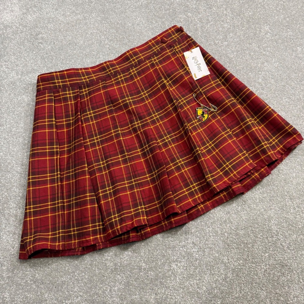 Harry Potter Gryffindor Plaid Skirt Pleated Mini NWT‎ Red Gold Lrg Hermione - Picture 3 of 13